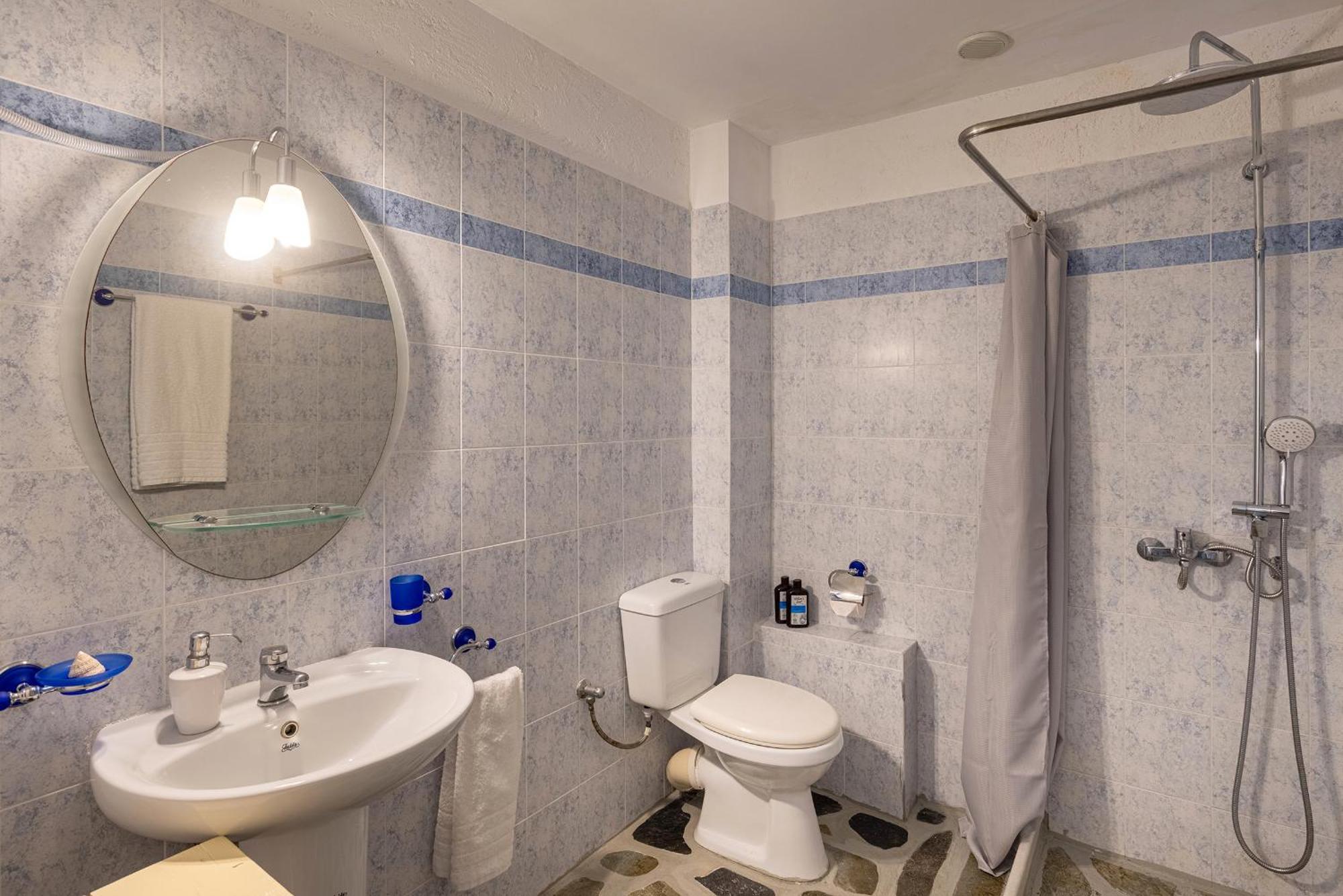Aegean View - Seaside Apartment In Syros Azolimnos Exterior photo