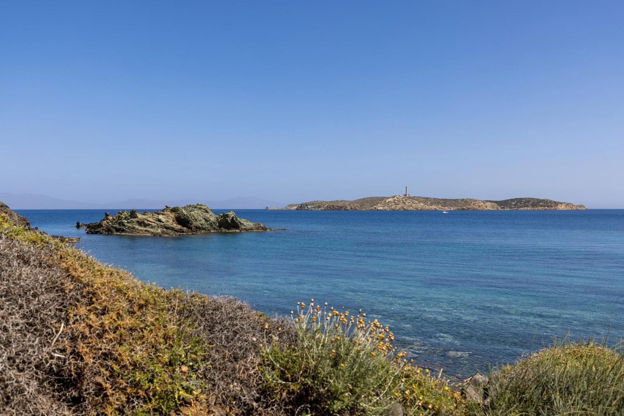 Aegean View - Seaside Apartment In Syros Azolimnos Exterior photo