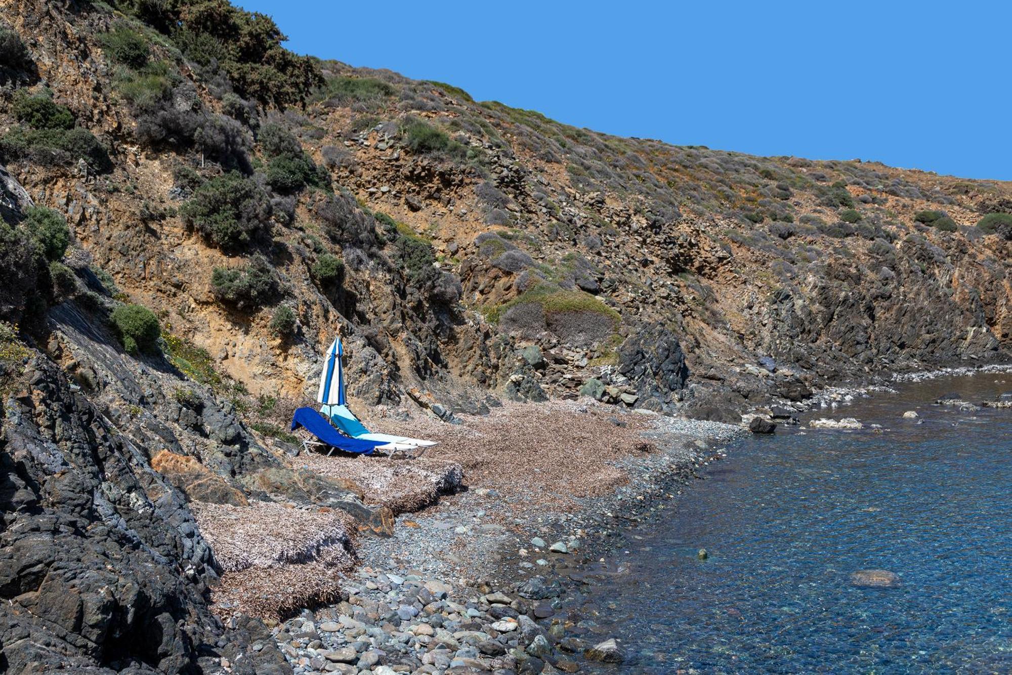Aegean View - Seaside Apartment In Syros Azolimnos Exterior photo